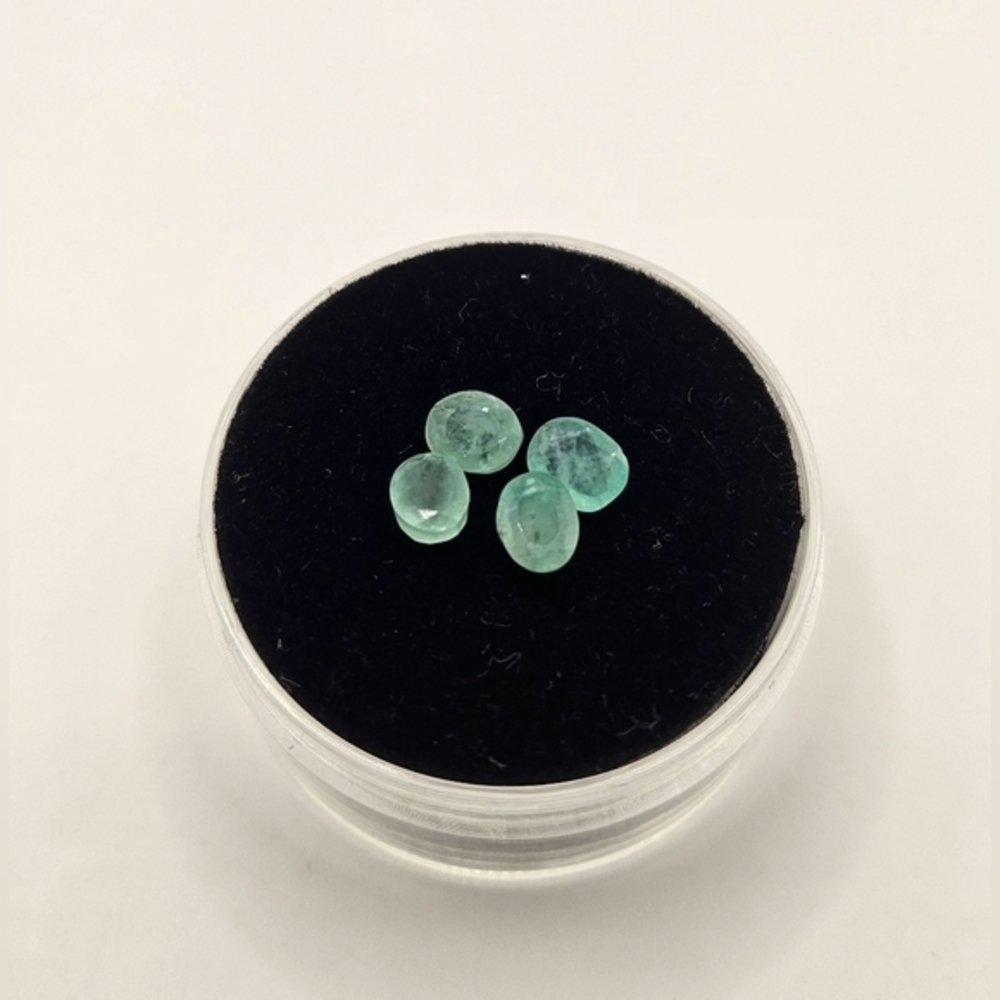 1 Carat Natural Emerald Loose Gemstones